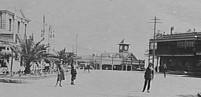 Intersection of The Corso and Belgrave Street, Manly, 1919