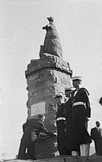 Plaque unveiling ceremony at Kangaroo Rock, Manly