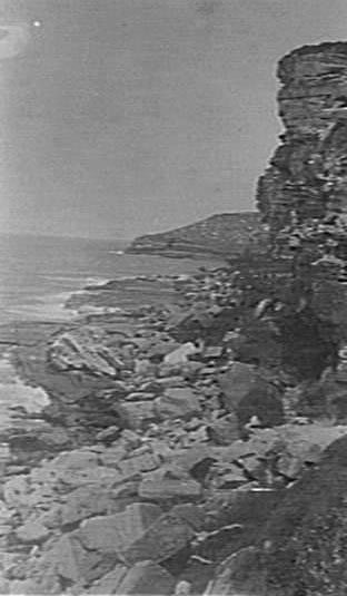Mouth of bay leading to Freshwater Beach