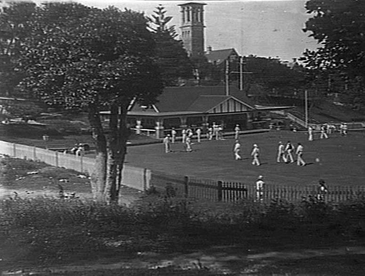 Manly Bowling Club, Ivanhoe Park, showing third clubhouse