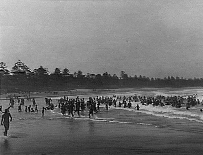 Bathers along Manly Beach, northerly view
