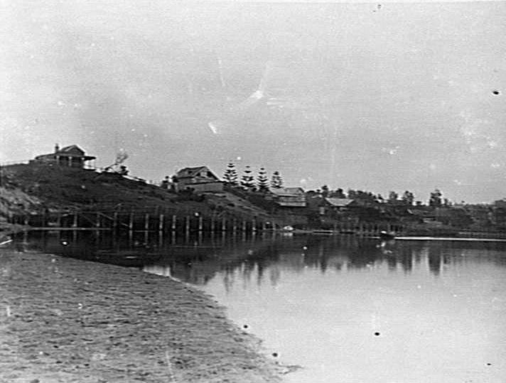 Narrabeen Lagoon, near mouth