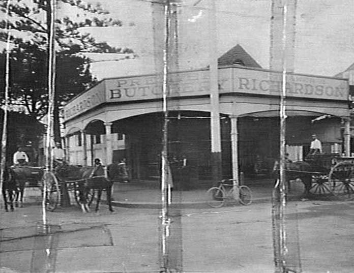 Shop at corner Darley Road and The Corso, Manly