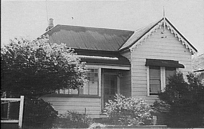 Vera Palmer's house in Laurie Road, Manly Vale