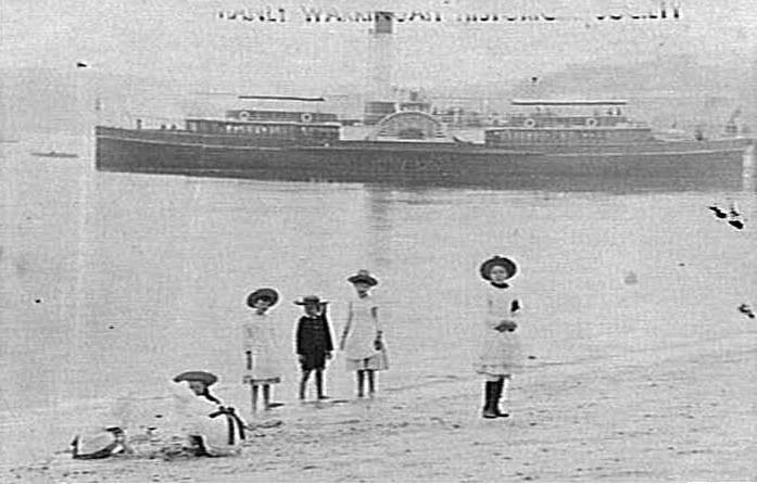 Unidentified ferry at Manly Wharf