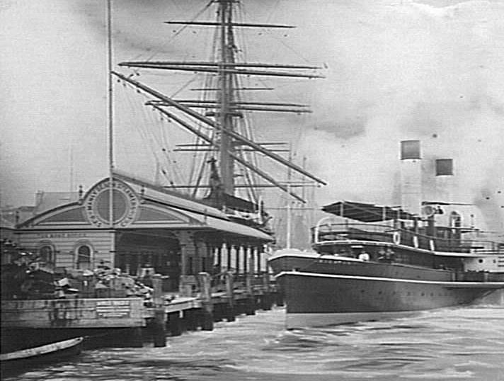 The "Brighton" Ferry coming into Circular Quay