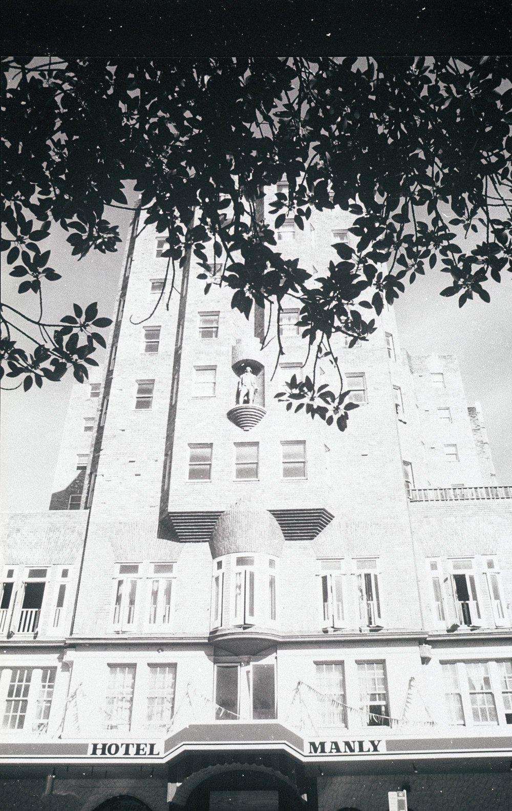 The facade of Hotel Manly, prior to demolition