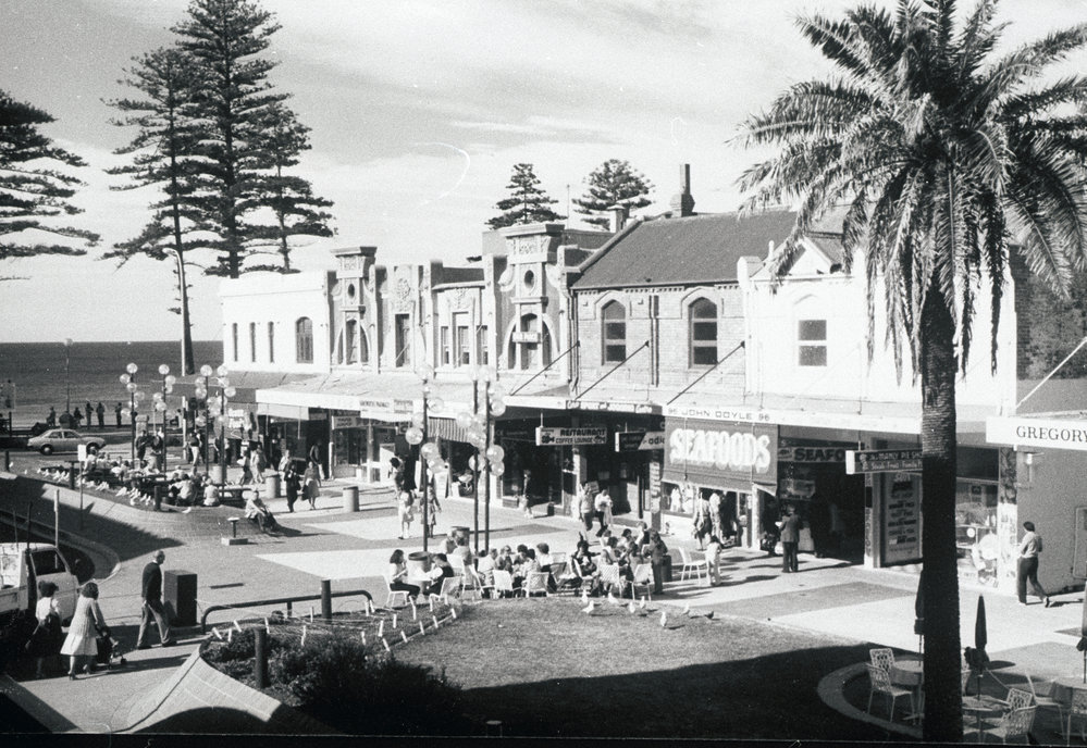 The ocean end of the Corso, Manly