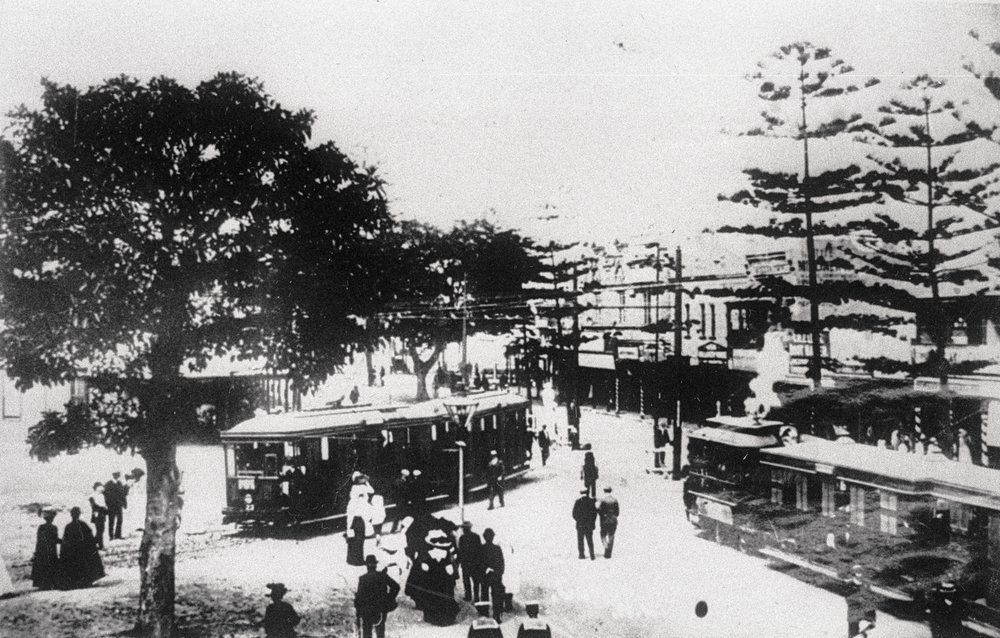 Trams in The Corso