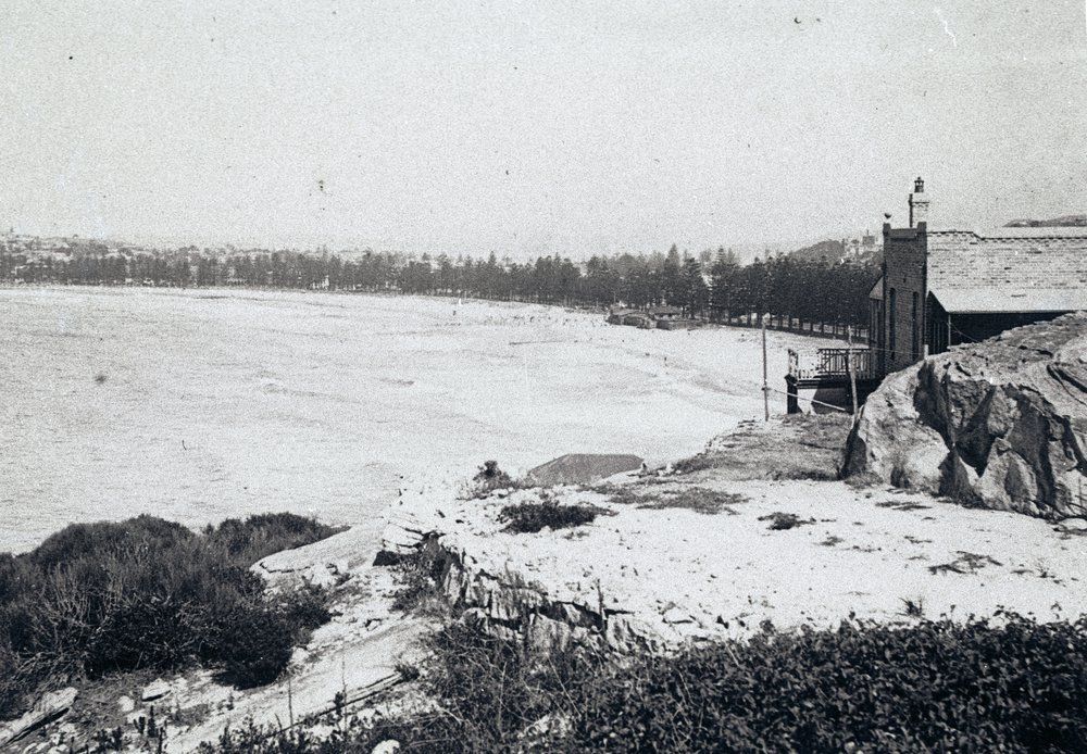 View south along Manly Beach from Queenscliff Head