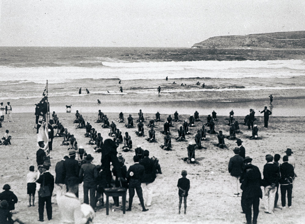Surf lifesaving techniques being examined on Freshwater Beach