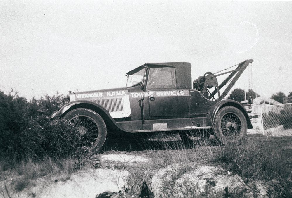 Tow truck belonging to Tom Wenham in Clontarf Street, Seaforth
