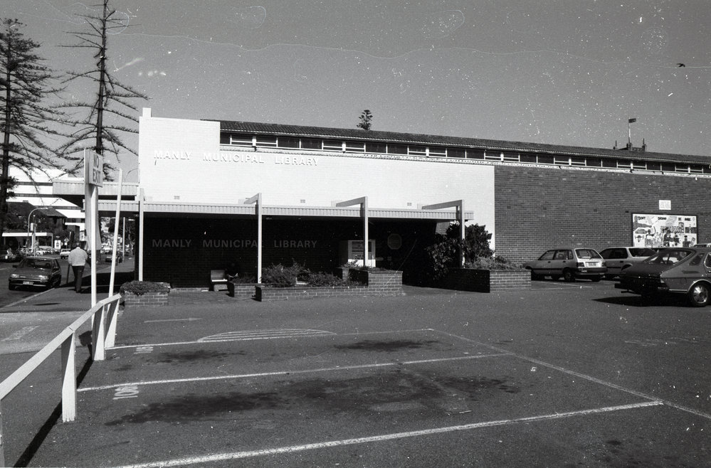 Manly Municipal Library building in Wentworth St, Manly, 1991