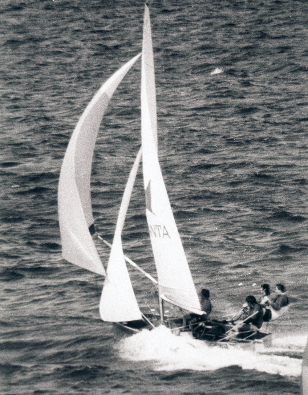 Manly 16ft Skiff "Manta" on Sydney Harbour