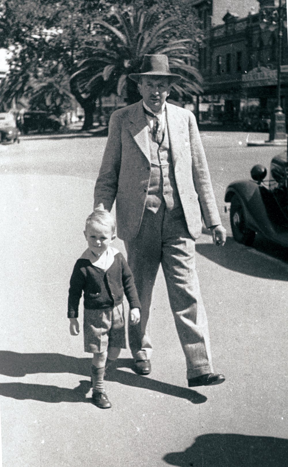 Frederick Elston and son John on The Corso, c 1939