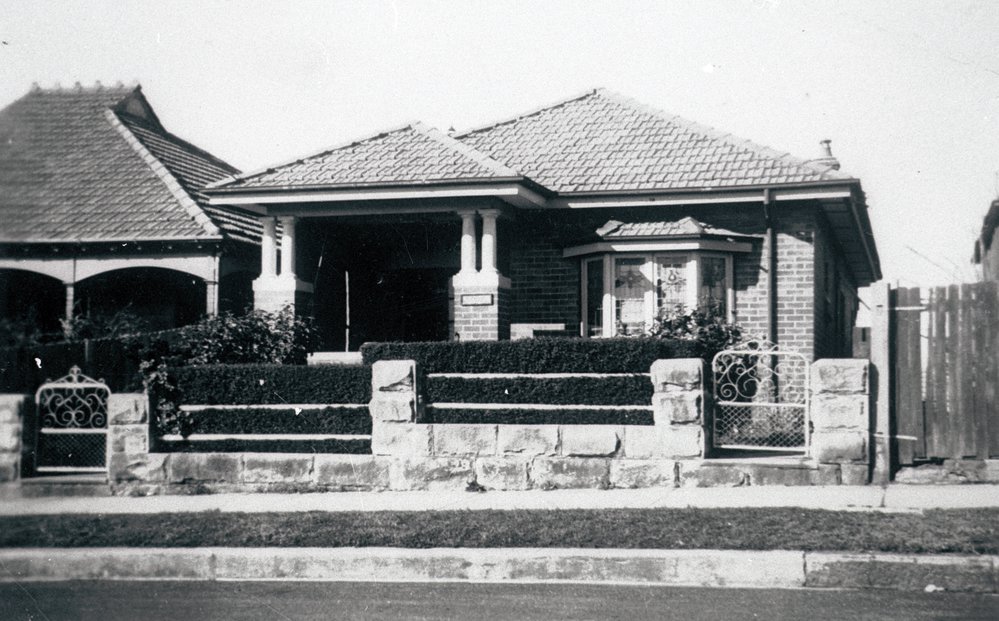 House in Crescent St, Fairlight, 1950