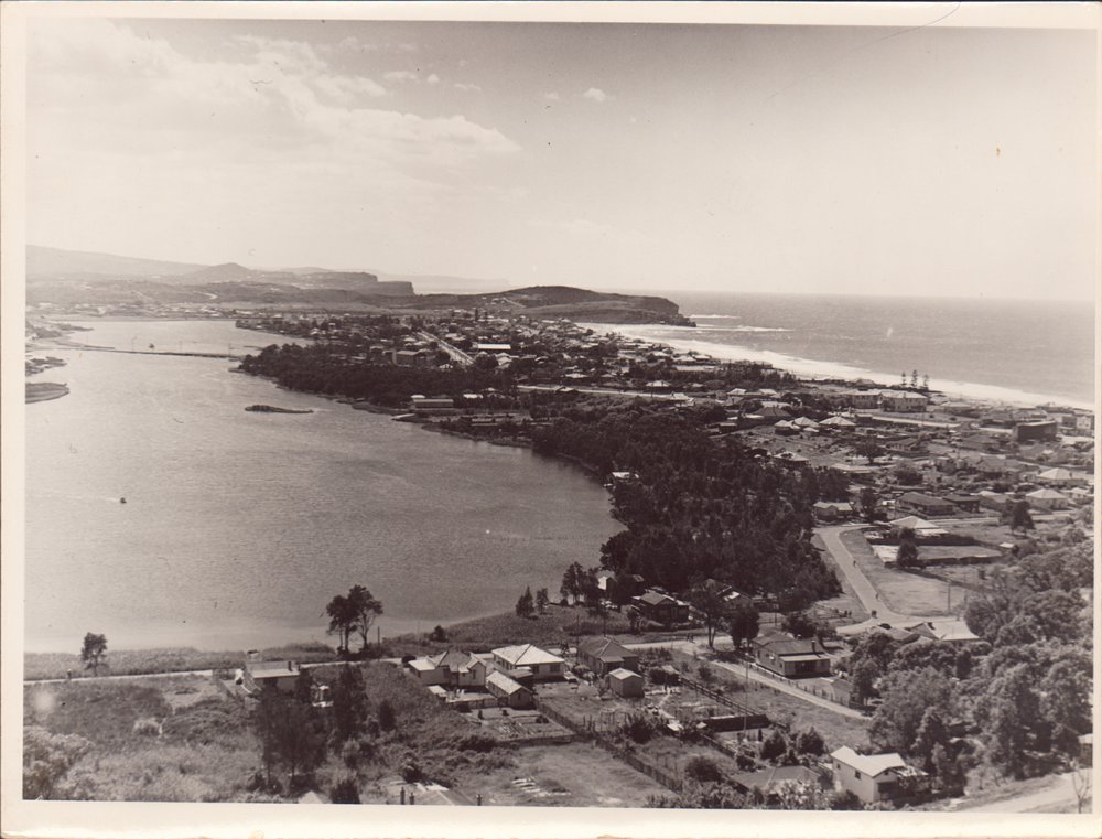 Narrabeen Lagoon and Mactier Street, Narrabeen