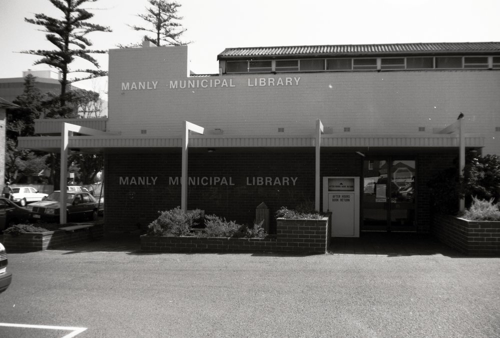 Manly Municipal Library in Wentworth Street