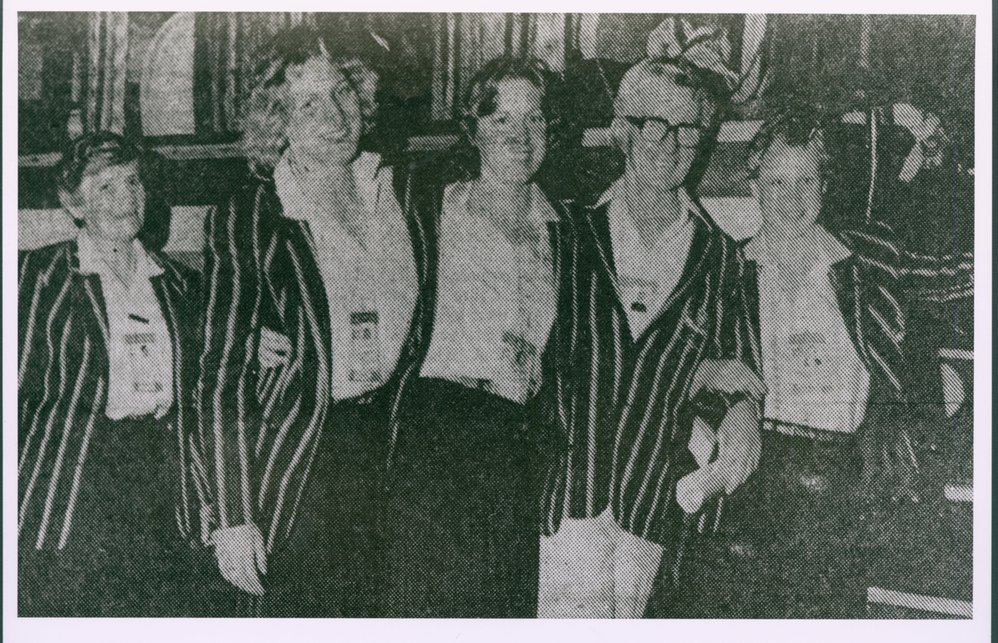 Isa Wye and Members of the Olympic Swimming Team Moscow