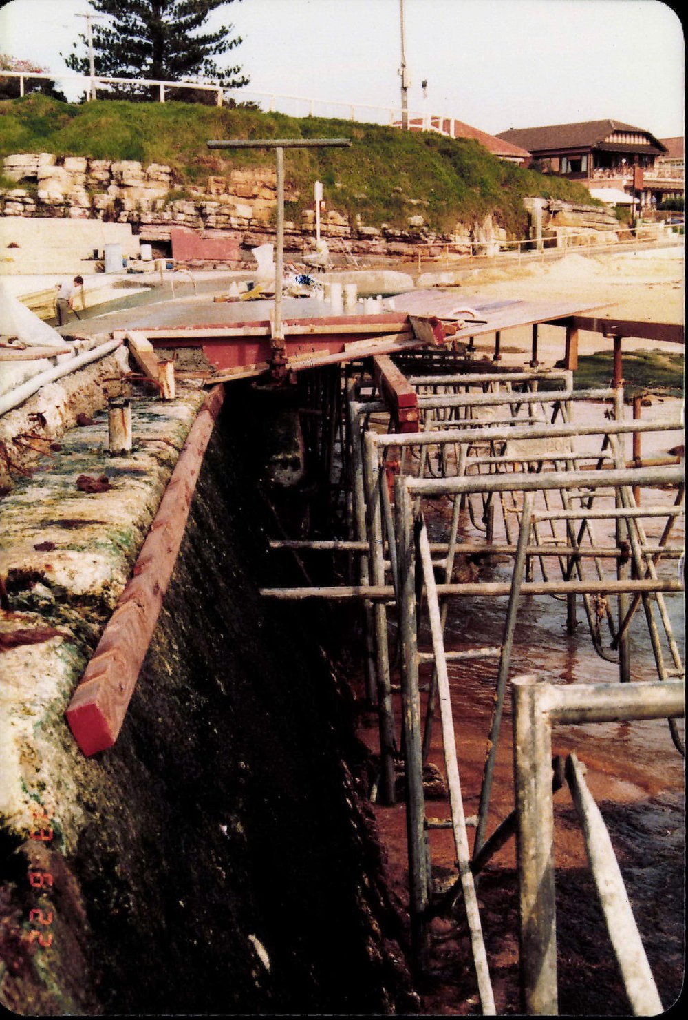 Construction of Collaroy Rock Pool Walkway