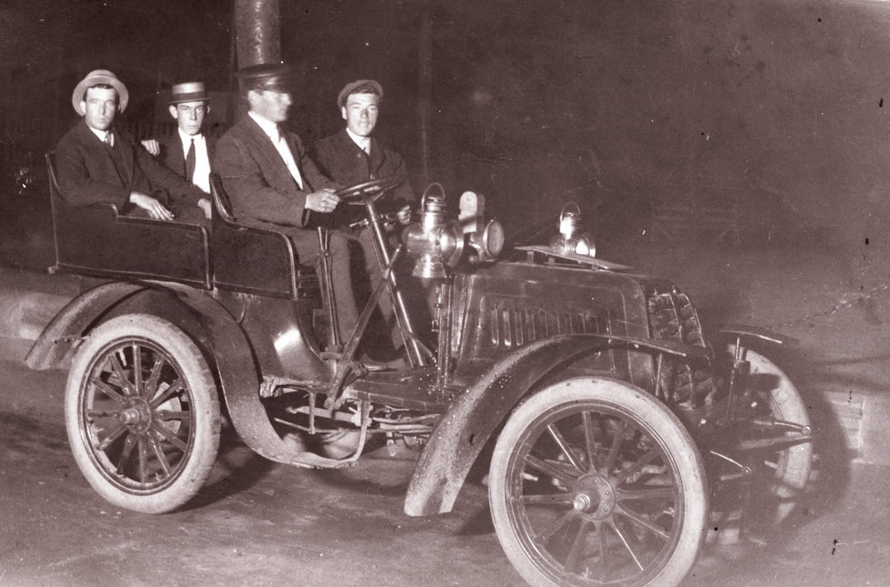 An early Taxi in Manly