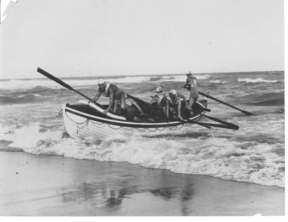 Surfboat crew South Curl Curl Surf Life Saving Club