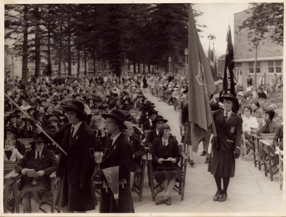 Special outdoor service at South Steyne Auditorium, 1961