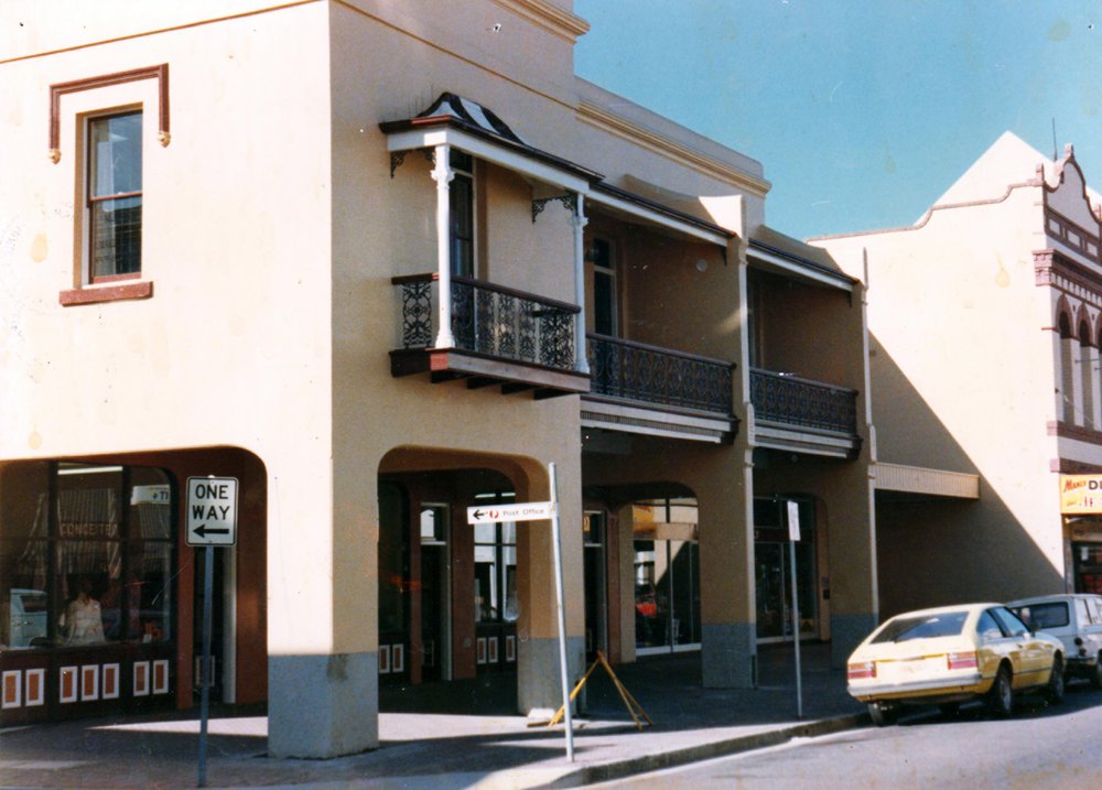 Building corner Central Avenue and Sydney Road, Manly