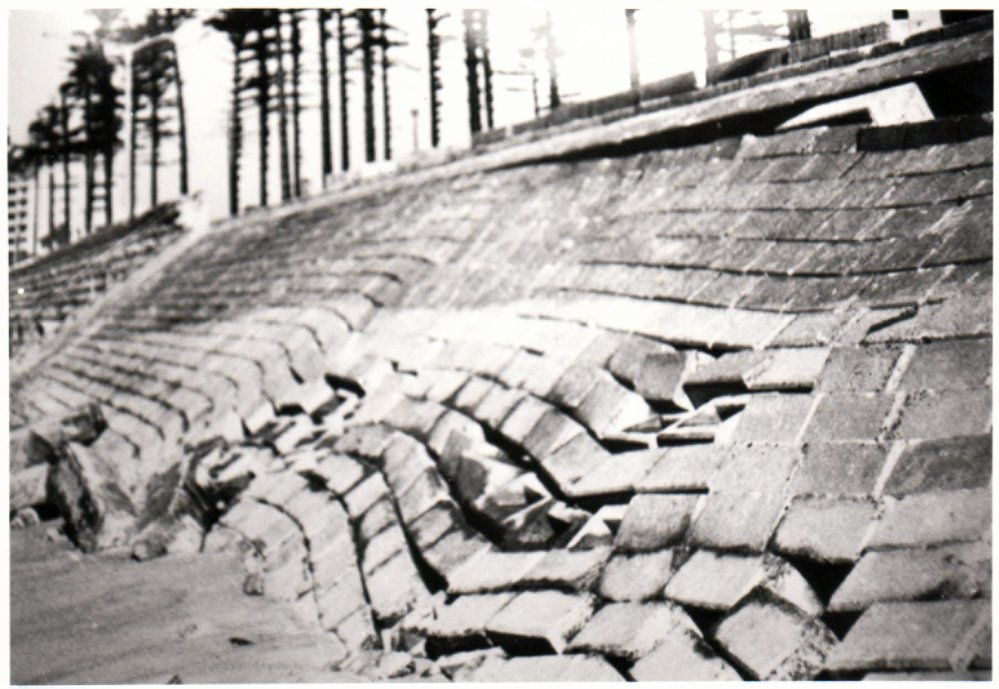 Subsidence of retaining wall at North Steyne, Manly 1960