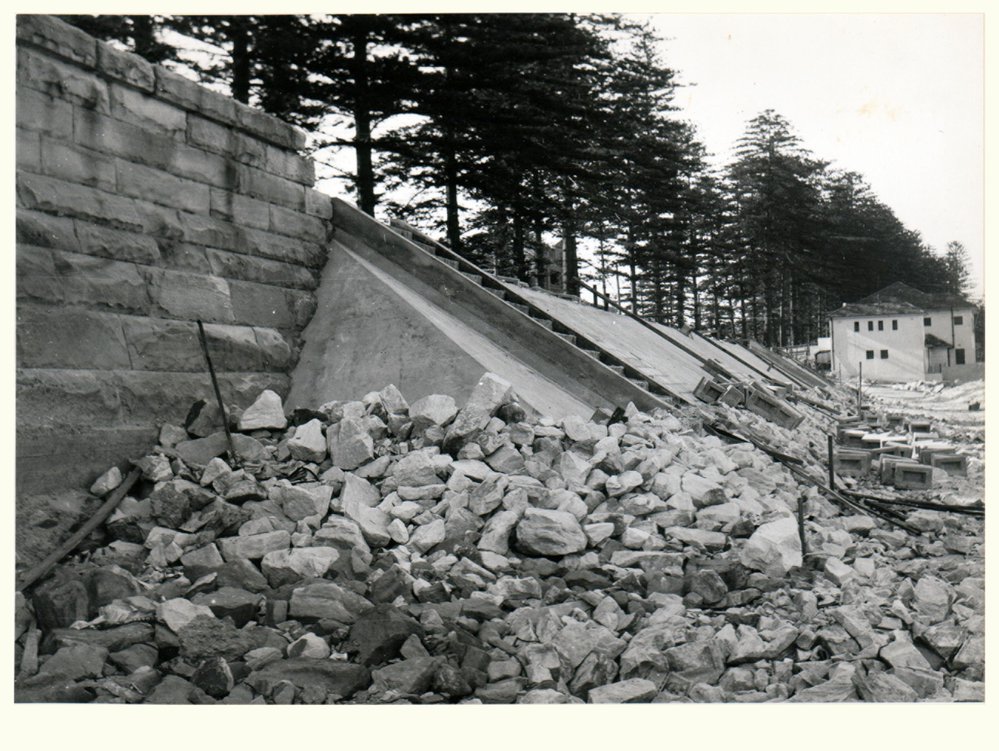 Sea Wall at North Steyne during reconstruction 1955