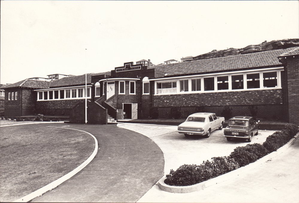 Stewart House, Carrington Parade, Curl Curl