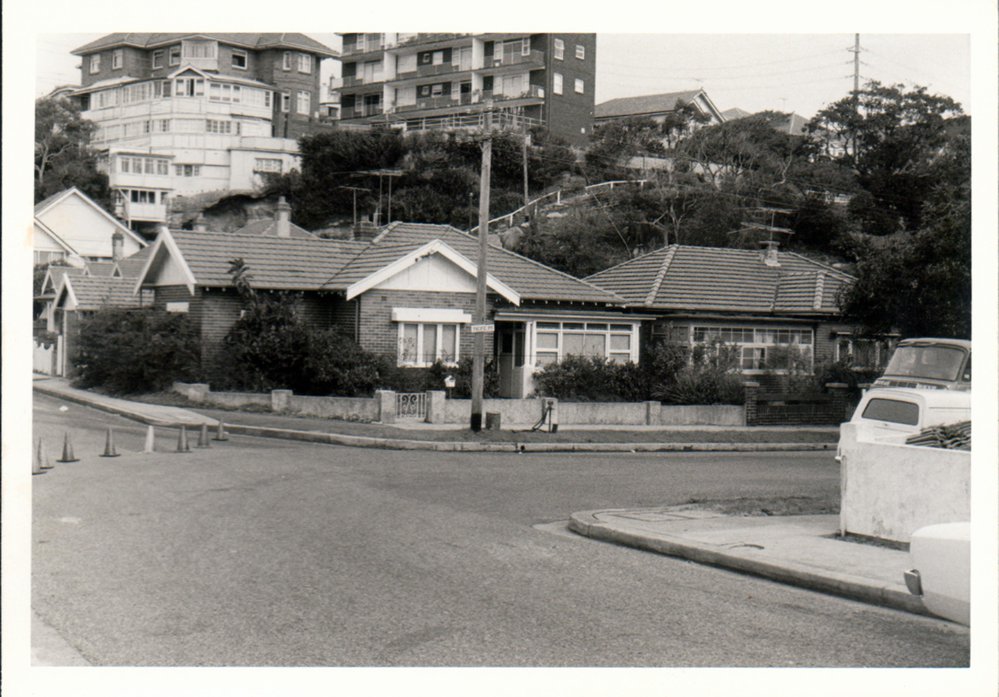 Intersection of Pacific Parade and Collingwood Street, Manly