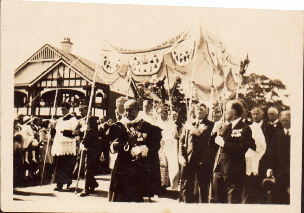 International Eucharist Procession in Darley Road, Manly, 1928