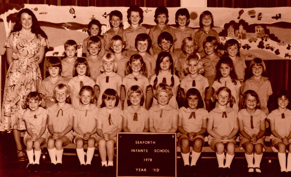 Seaforth Infants School pupils, Class 1D, 1978