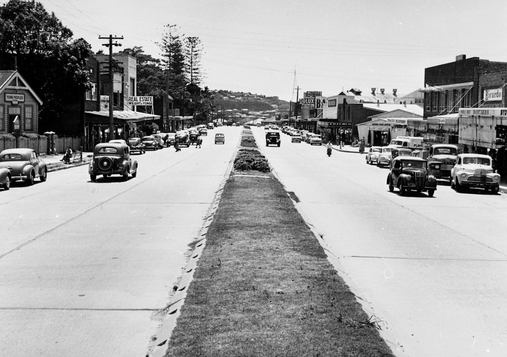 Pittwater Road Dee Why looking north 1957