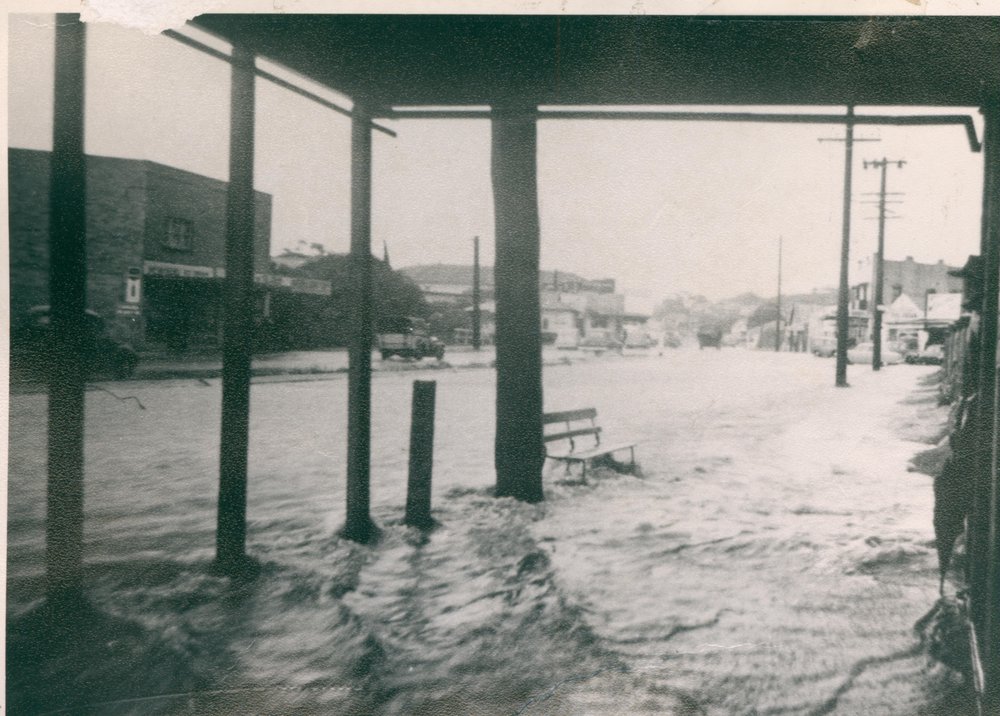 Flooded Pittwater Road, Dee Why 