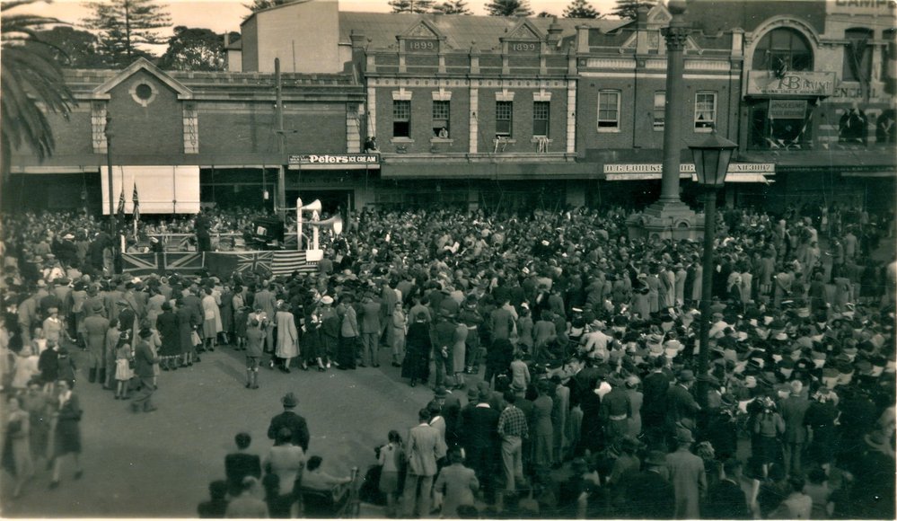 The Corso on "Victory-Pacific" Day