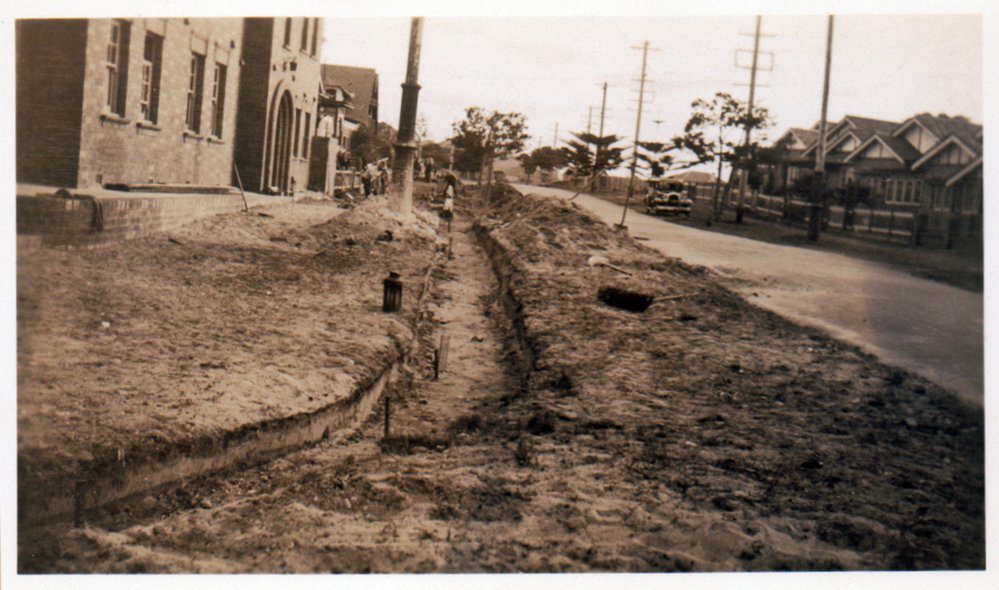 Collingwood Street, Manly, near the corner of North Steyne
