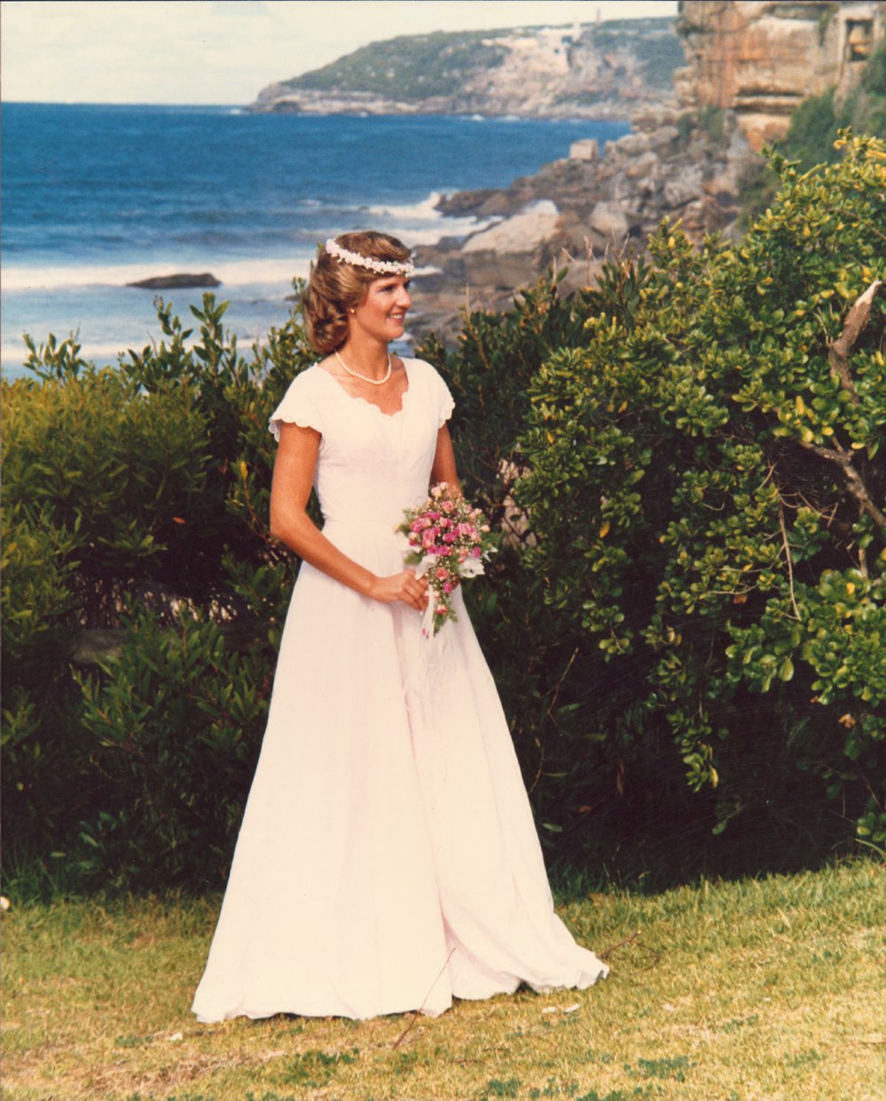 Bride, Freshwater Beach
