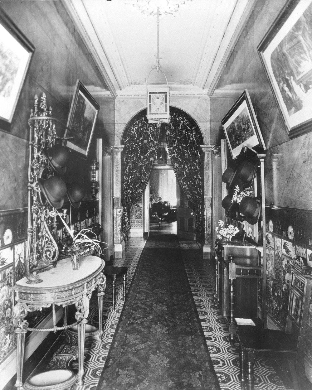 Interior of Fairlight House, Hallway