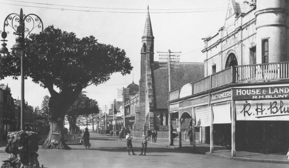 The Corso, Manly