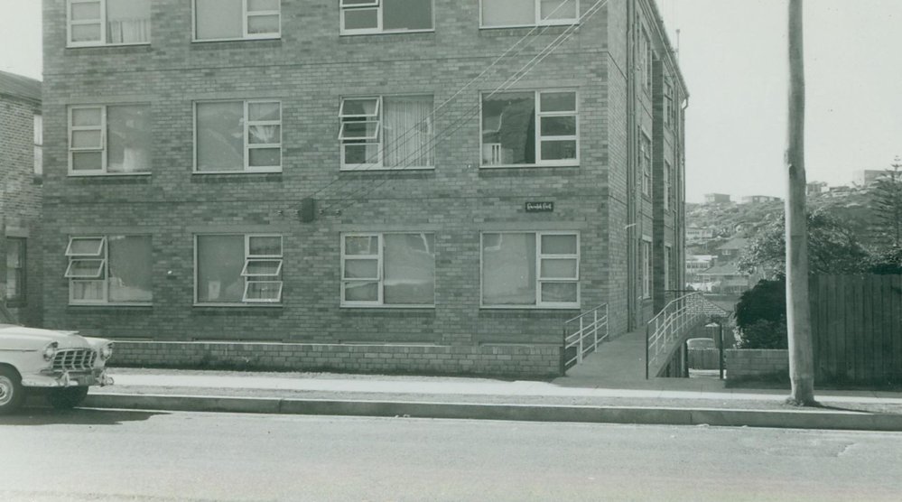 Flats in Queenscliff