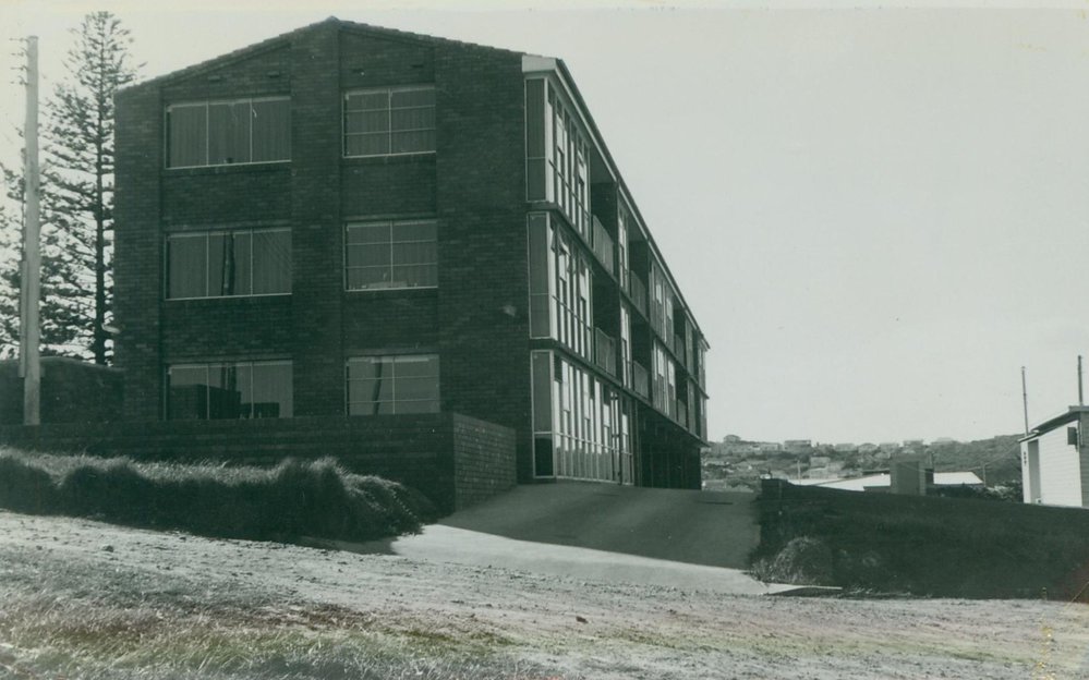 Flats in Queenscliff