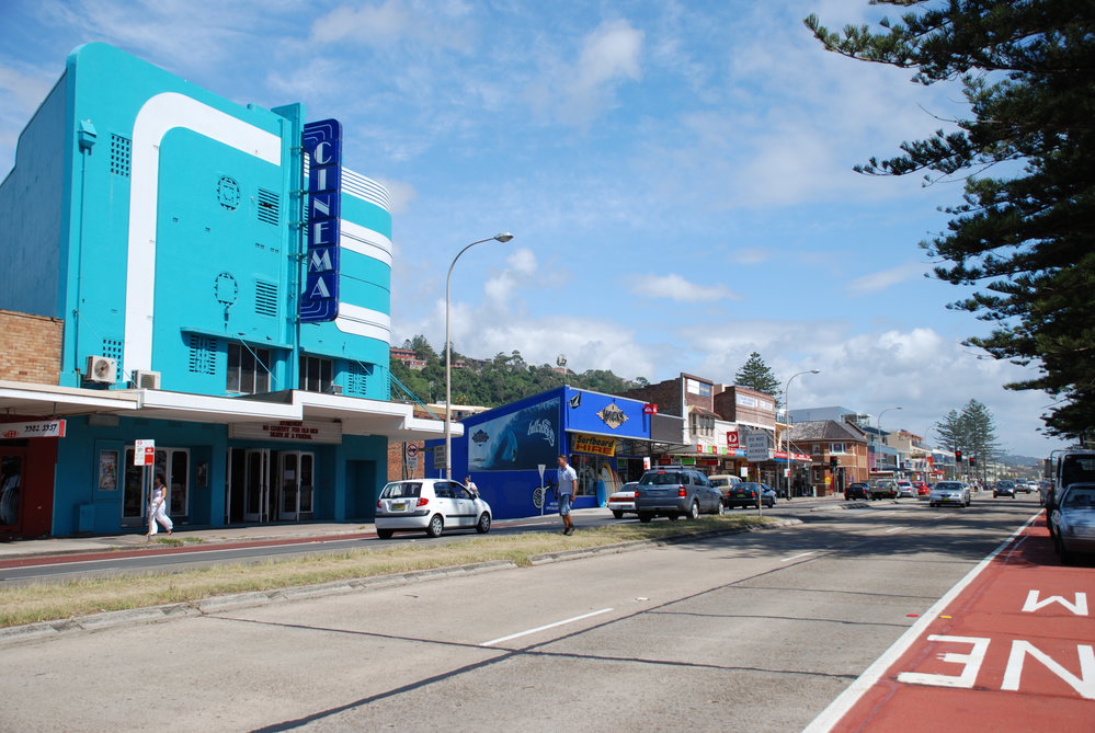 Pittwater Road Collaroy 2016