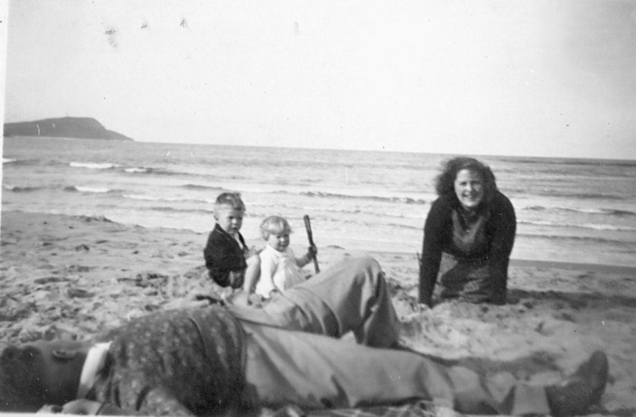 Freney Family Freshwater Beach