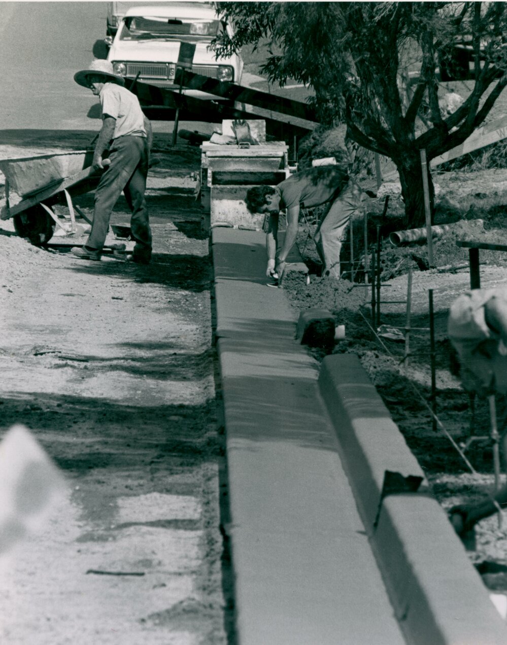 Kerb and gutter construction, Warringah Council workers