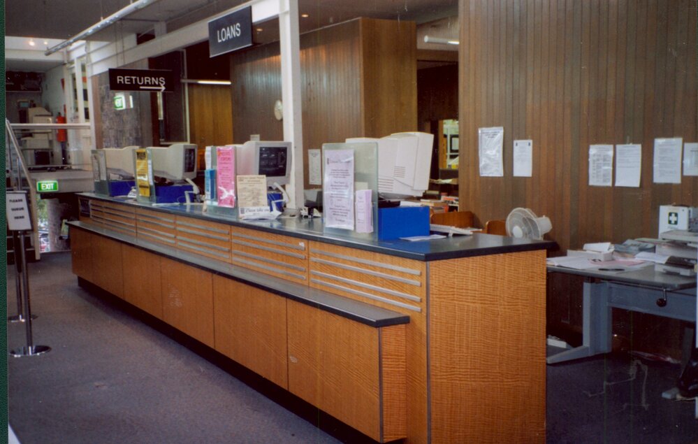 Dee Why Library 1995
