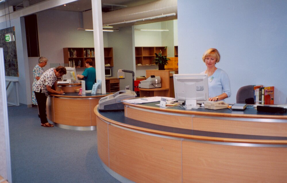 Dee Why Library 2001