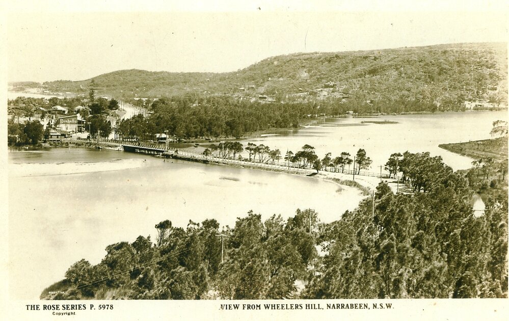 View over Narrabeen Bridge looking south