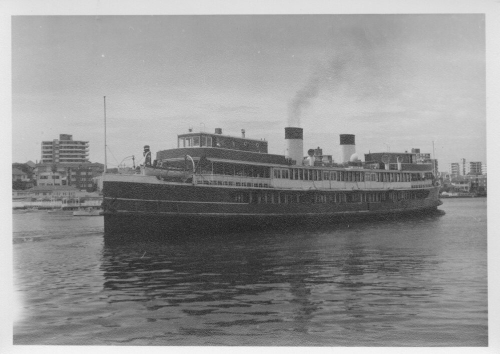 Bellubera ferry coming into Manly
